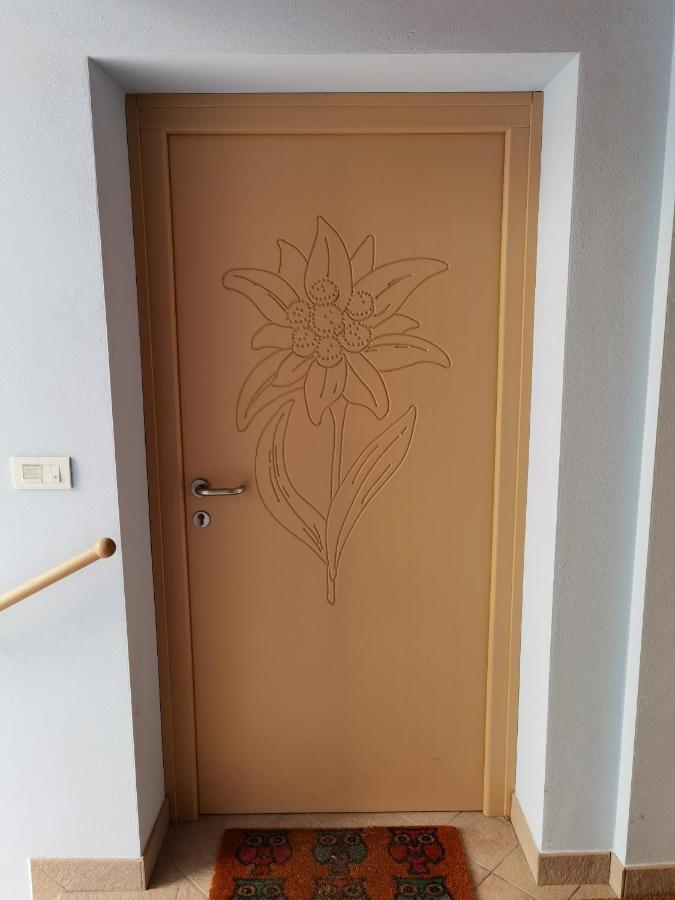 Apartamento Mansarda Trentino-Campiglio Ossana Exterior foto